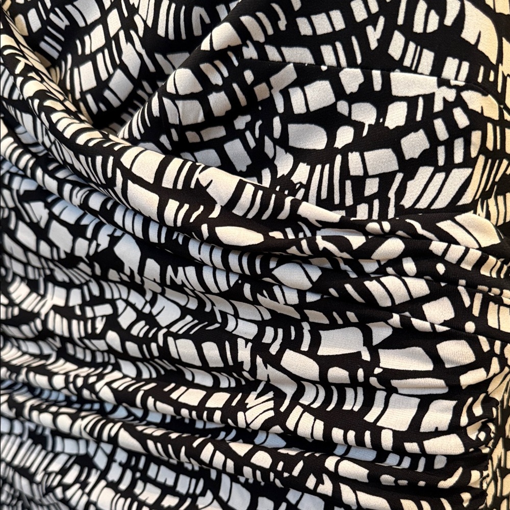 Connected Apparel  Monochrome Mosaic Midi Dress - Picture 4 of 6